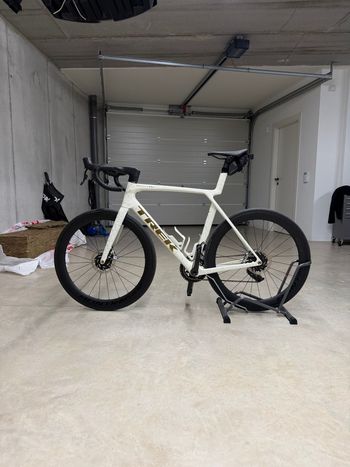 Trek, Madone SLR 8 AXS Gen 8 2025