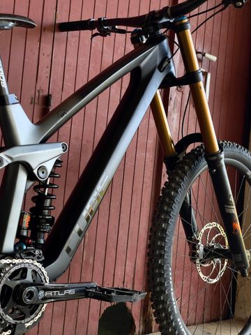 CUBE TWO15 HPC SLT 2023 2023 Mountainbike d'occasion — image 2 sur 6