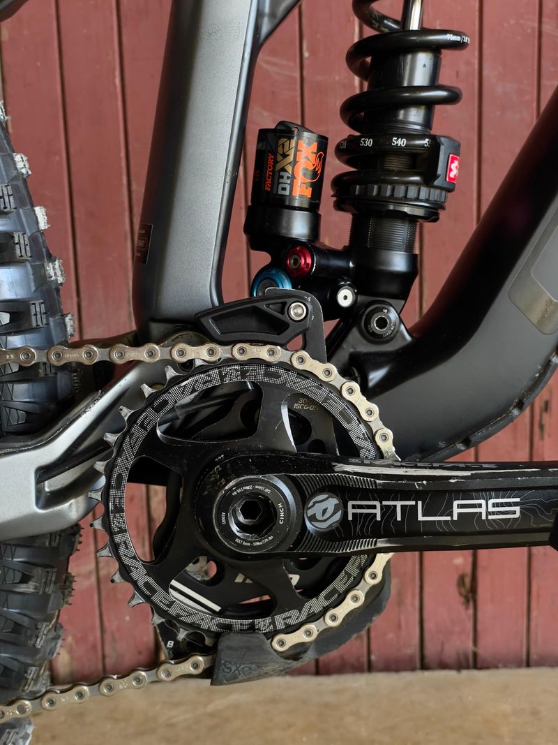 CUBE TWO15 HPC SLT 2023 2023 Mountainbike d'occasion — image 3 sur 6