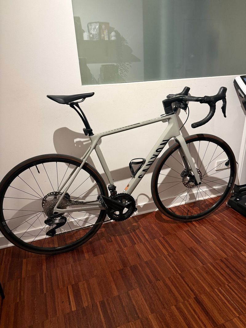Used Canyon Endurace CF SL 8 Disc Di2 2023 2023 Road & Gravel