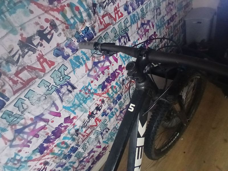 Použité Trek Marlin 5 2020 2020 Mountainbike — obrázek 7 z 8