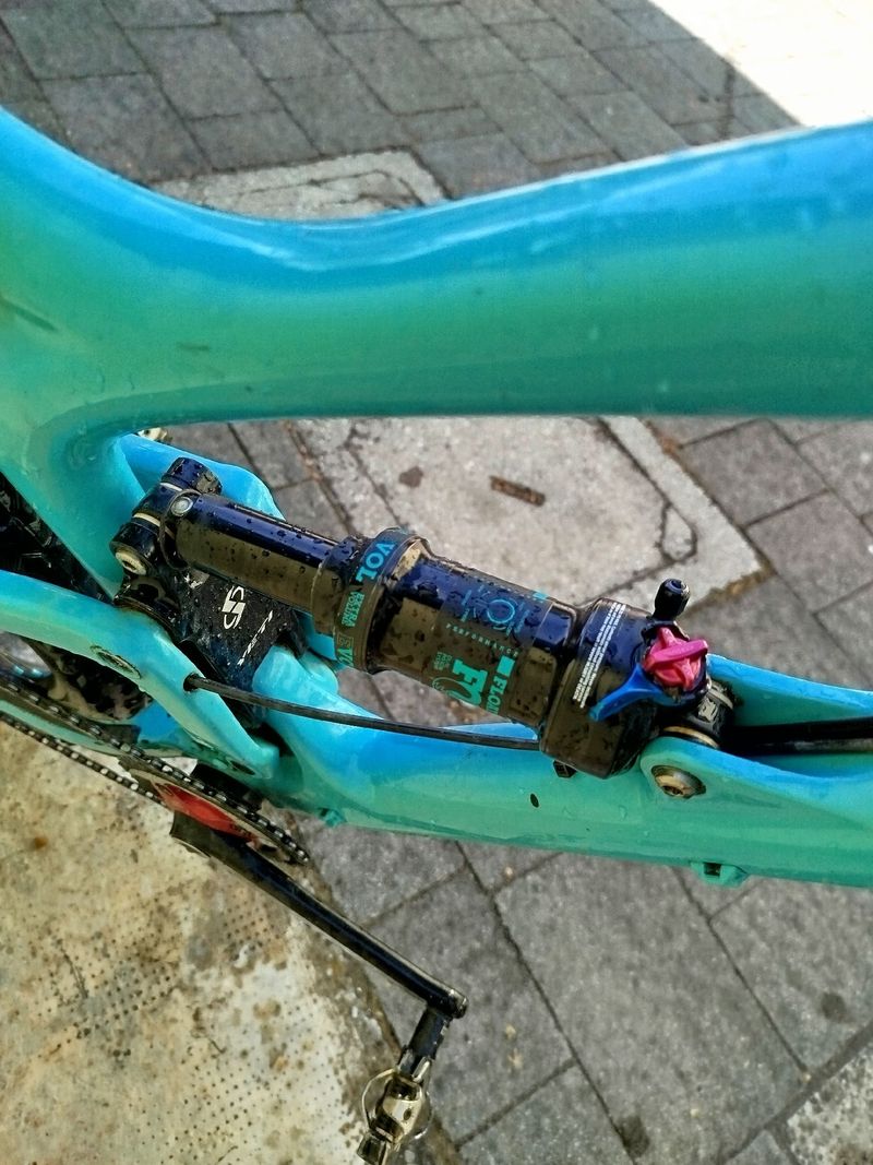 Yeti Sb95c 2024 Mountainbike de segunda mano, Azul — imagen 6 de 7