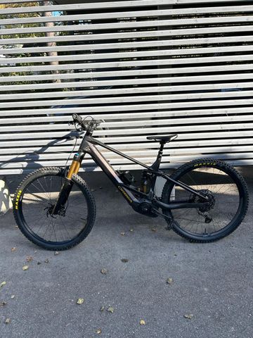 Used Orbea WILD M-TEAM 2024 2024 Mountainbike, Black, 29 — image 2 of 6