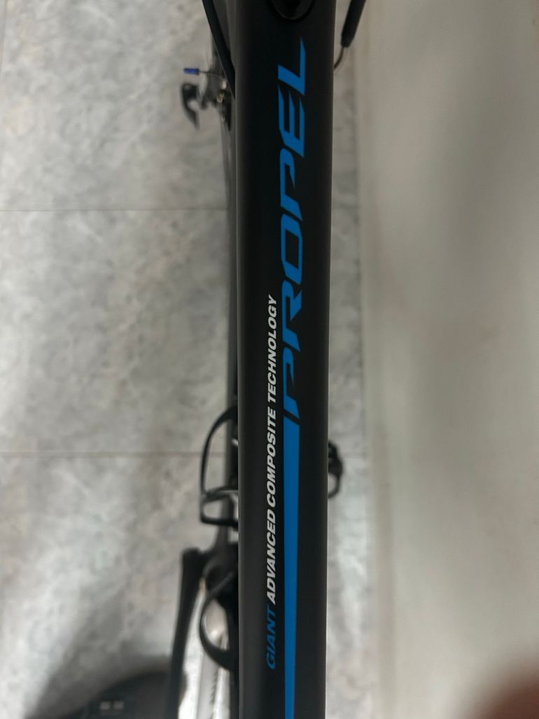 Used Giant Propel Shimano 105 2016 Road & Gravel, Black — image 6 of 6
