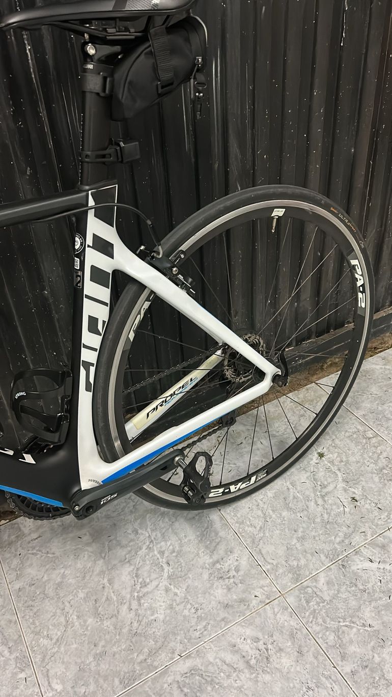 Used Giant Propel Shimano 105 2016 Road & Gravel, Black — image 3 of 6