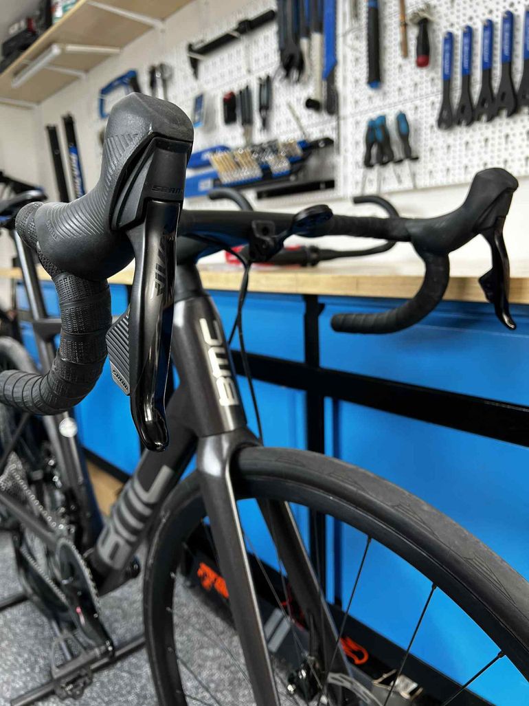 Used BMC Teammachine SLR FOUR 2023 2023 Road & Gravel, Black — image 7 of 10