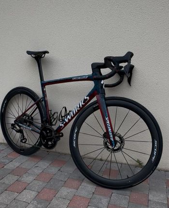 Used Specialized S-Works Tarmac SL8 - Shimano Dura-Ace Di2 2026 2026 Road & Gravel, Blue — image 3 of 4