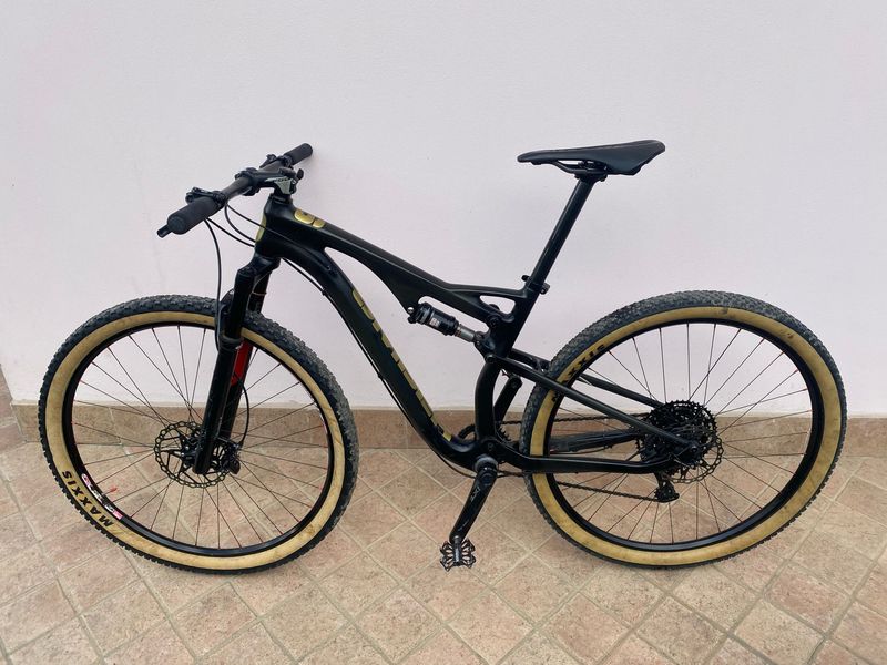 Used no brand Full Mtb 29 2017 Mountainbike, Black — image 2 of 17