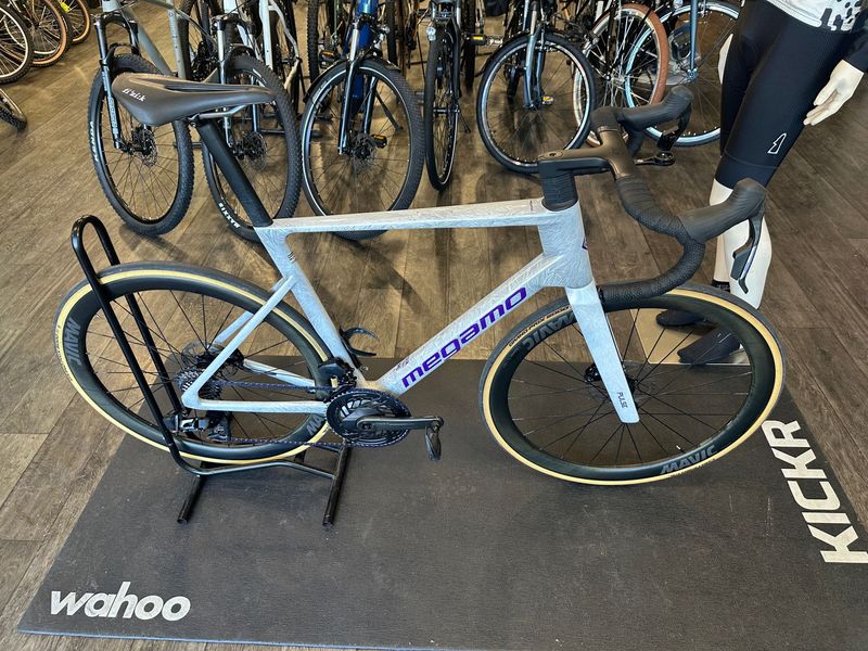 Megamo PULSE 04 SLR 2026 2026 Road & Gravel d'occasion