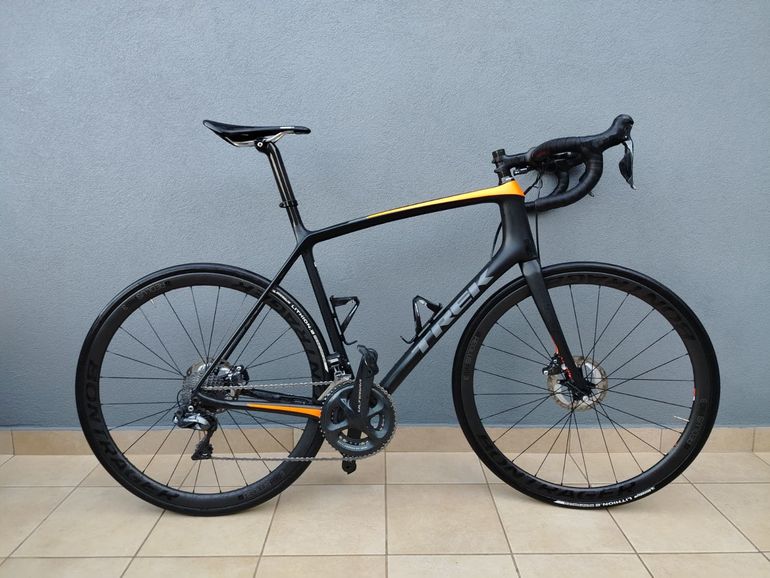 Used Trek Émonda SLR 7 Disc 2020 2020 Road & Gravel — image 1 of 9