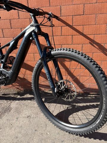 Używany Specialized Turbo Levo 2021 2021 Mountainbike — zdjęcie 6 z 10