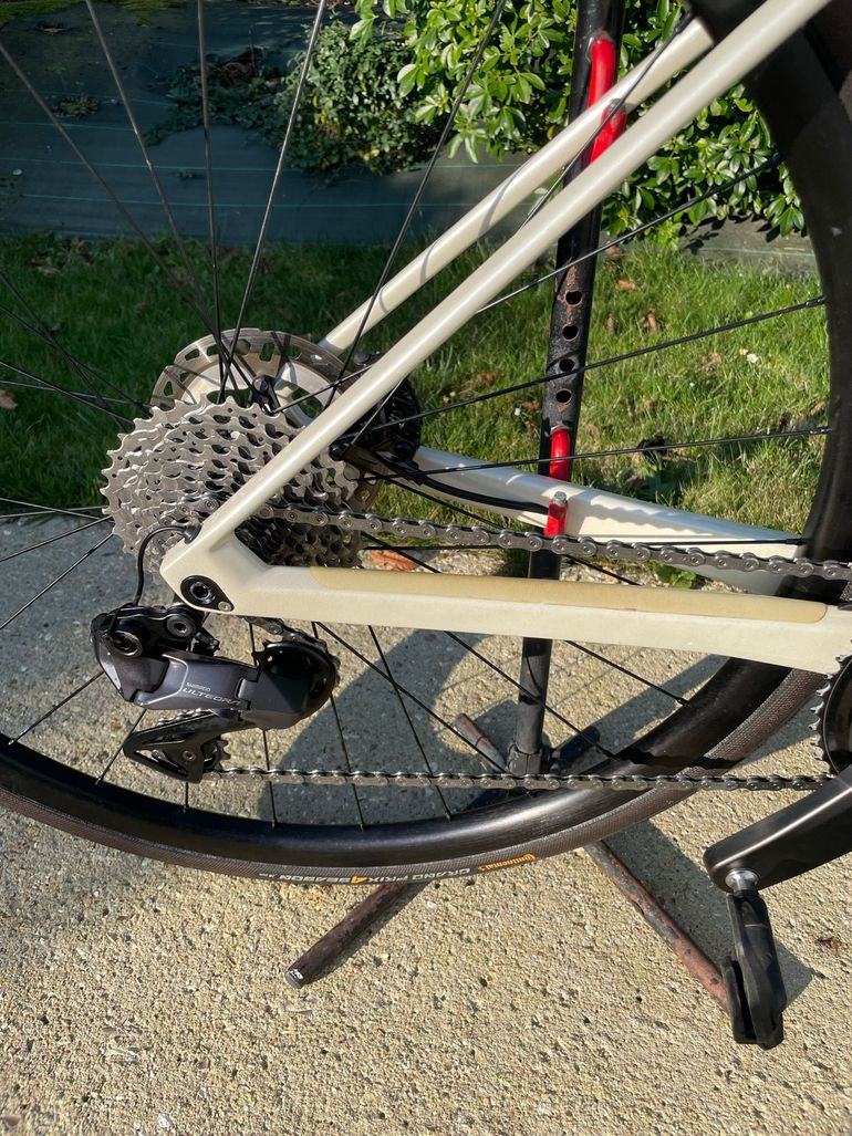 Used BMC Roadmachine THREE 2023 2023 Road & Gravel, Weiß — image 4 of 5