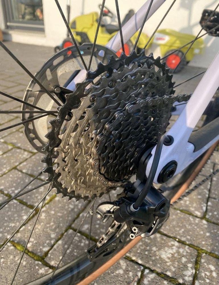 Used Canyon Grail CF SL 8 2024 2024 Road & Gravel, Black — image 7 of 10
