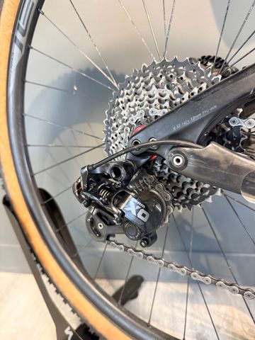 Used Specialized Epic Pro 2015 Mountainbike, Black — image 3 of 4