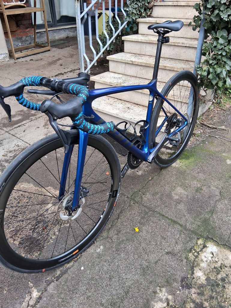 Used Giant TCR Advanced, Pro Disc 0 2021 2021 Road & Gravel — image 2 of 7