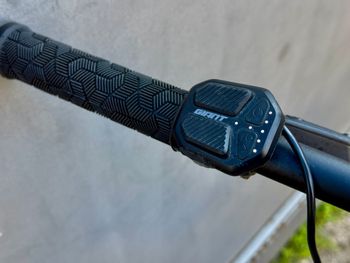Used Giant Fathom E+ 3 Power 2020 2020 Mountainbike — image 5 of 5