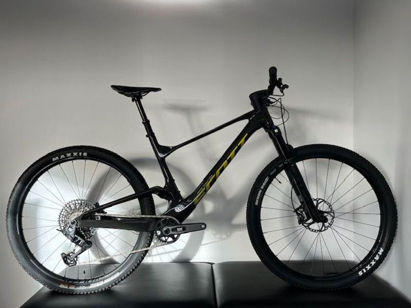 Used Scott Spark RC Team Issue 2025 2025 MTB