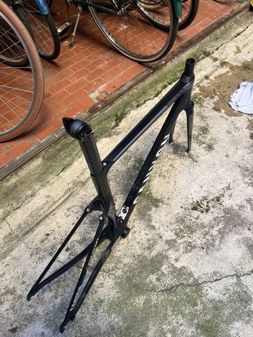 Used Canyon CF SLX Frameset 2015 Road & Gravel, Black — image 4 of 6