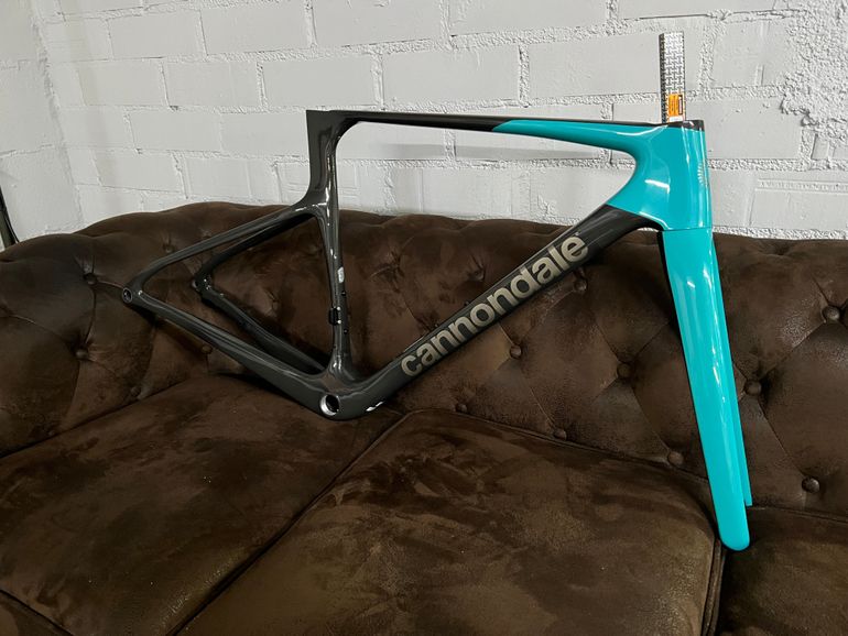 Used Cannondale SUPERSIX EVO HI MOD G5 T-52 Frameset 2026 Road & Gravel, Blue — image 11 of 11