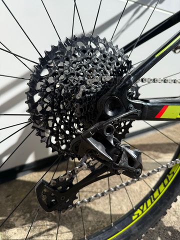 Used Scott Spark 920 2018 2018 Mountainbike, Black, 29 — image 4 of 13
