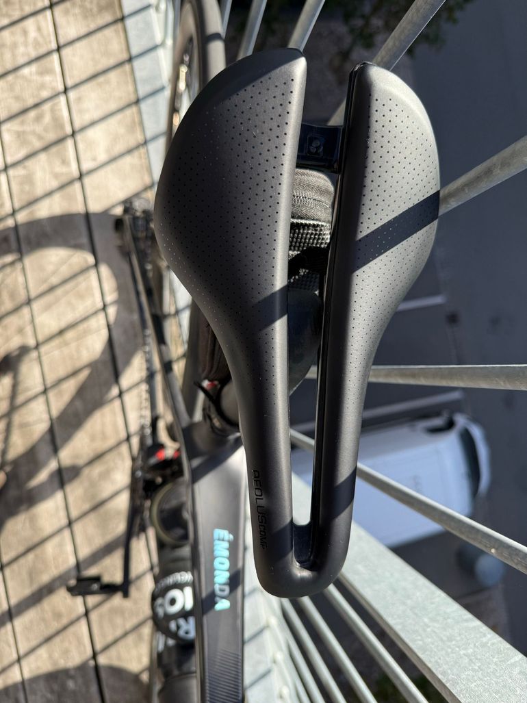 Used Trek Émonda SL 6 Pro Di2 2023 2023 Road & Gravel, Black — image 12 of 15
