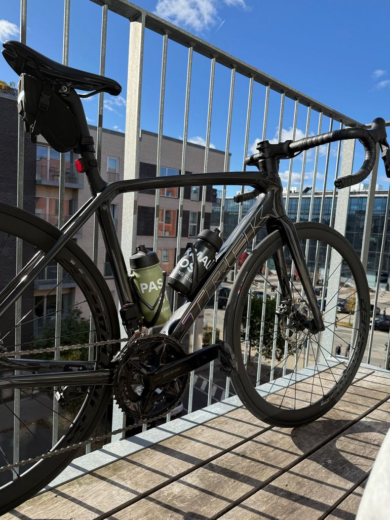 Used Trek Émonda SL 6 Pro Di2 2023 2023 Road & Gravel, Black — image 2 of 15
