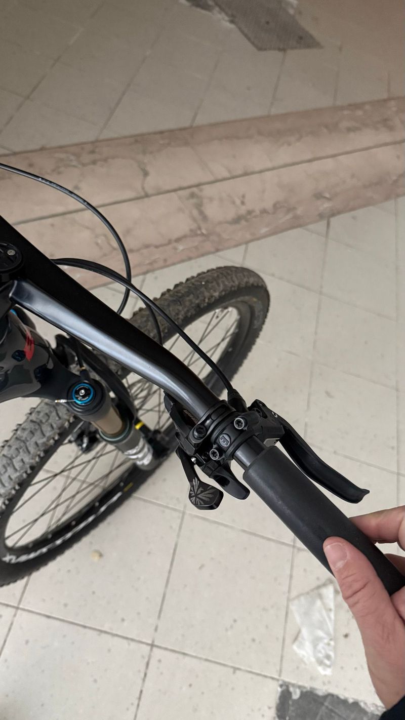 Used BH Ultimate RC 2024 Mountainbike, White — image 9 of 13
