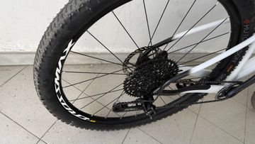 Used BH Ultimate RC 2024 Mountainbike, White — image 6 of 13