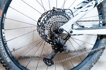 Tweedehands Canyon Strive CFR 2022 2022 Mountainbike — afbeelding 4 van 13