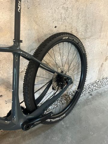 Brugt Berria BRAVO 7 ANTHRACITE LTD 2022 Mountainbike — billede 12 af 12