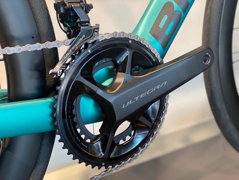 Used Bianchi e-Oltre Ultegra Di2 2025 2025 Road & Gravel — image 4 of 7