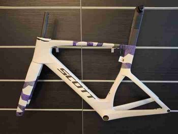 Used Scott Foil RC Pro 2025 Frameset 2025 Road & Gravel, White — image 3 of 4