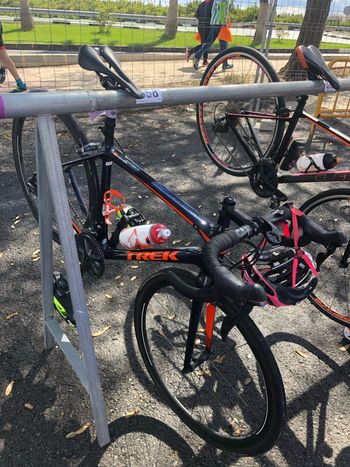 Used Trek Émonda SL 6 Pro 2017 2017 Road & Gravel, Blue — image 3 of 4