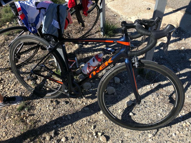 Used Trek Émonda SL 6 Pro 2017 2017 Road & Gravel, Blue — image 4 of 4