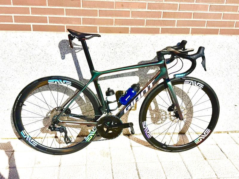 Used Giant TCR Advanced Pro Disc 1 Di2 2024 2024 Road & Gravel