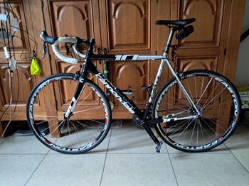 Used Cannondale Cannondale CAAD10 Silver Black 2012 2012 Road & Gravel, Black — image 1 of 8
