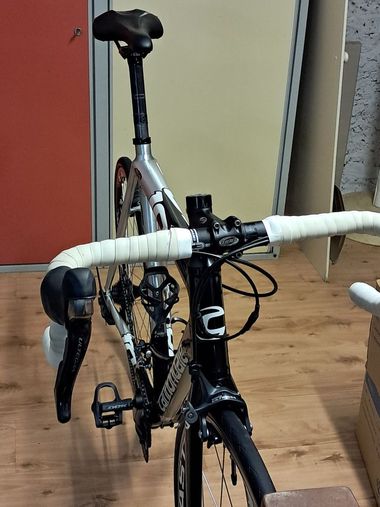 Used Cannondale Cannondale CAAD10 Silver Black 2012 2012 Road & Gravel, Black — image 8 of 8