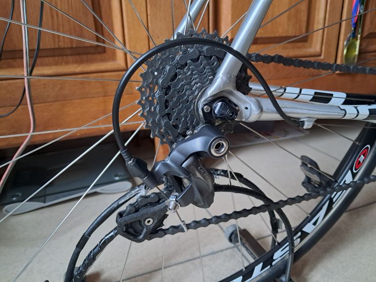 Used Cannondale Cannondale CAAD10 Silver Black 2012 2012 Road & Gravel, Black — image 4 of 8