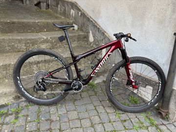 Used Specialized World Cup 2024 Mountainbike, Red — image 1 of 5