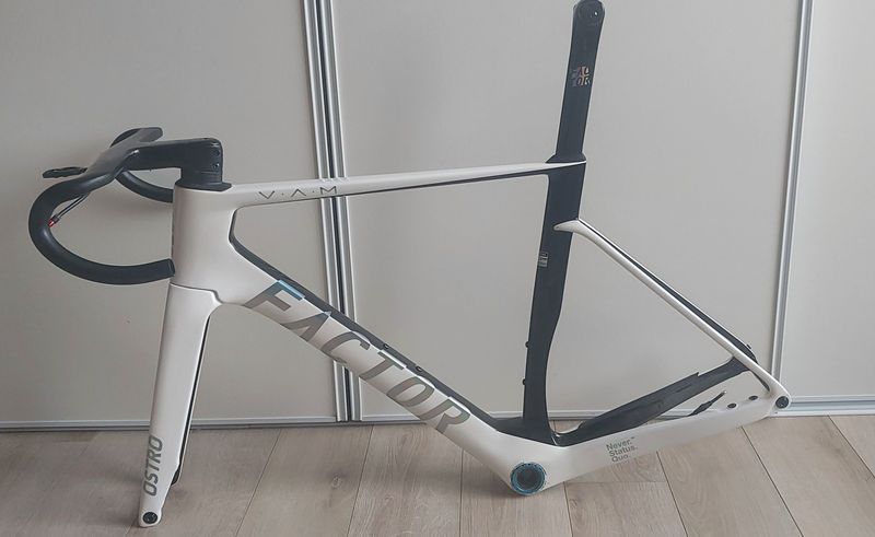 Factor OSTRO VAM 2.0 Frameset 2025 Road & Gravel usato