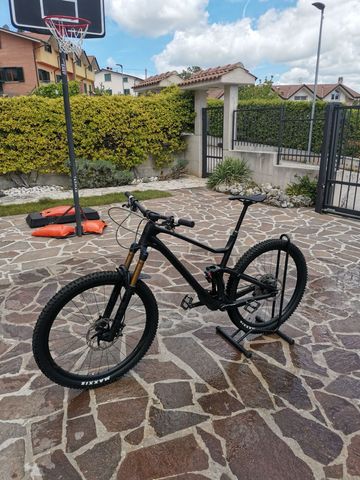 Brugt Lapierre Zesty AM CF 9.9 2021 2021 Mountainbike — billede 2 af 5