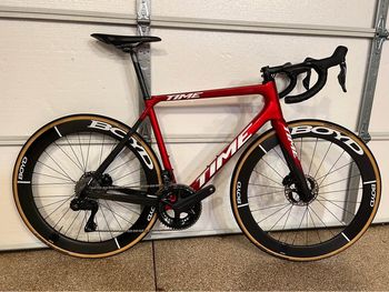 Used Time Alpe D'Huez Disc 2023 Road & Gravel, Rosso — image 1 of 6