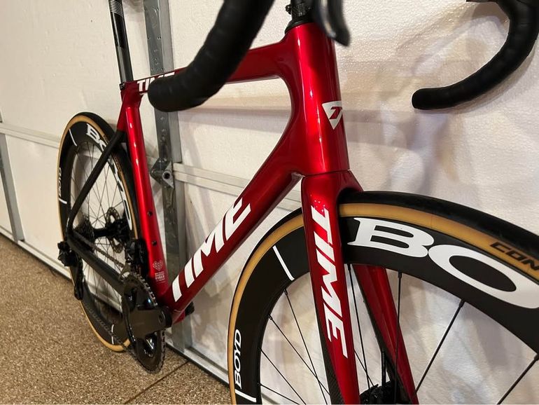 Used Time Alpe D'Huez Disc 2023 Road & Gravel, Rosso — image 4 of 6