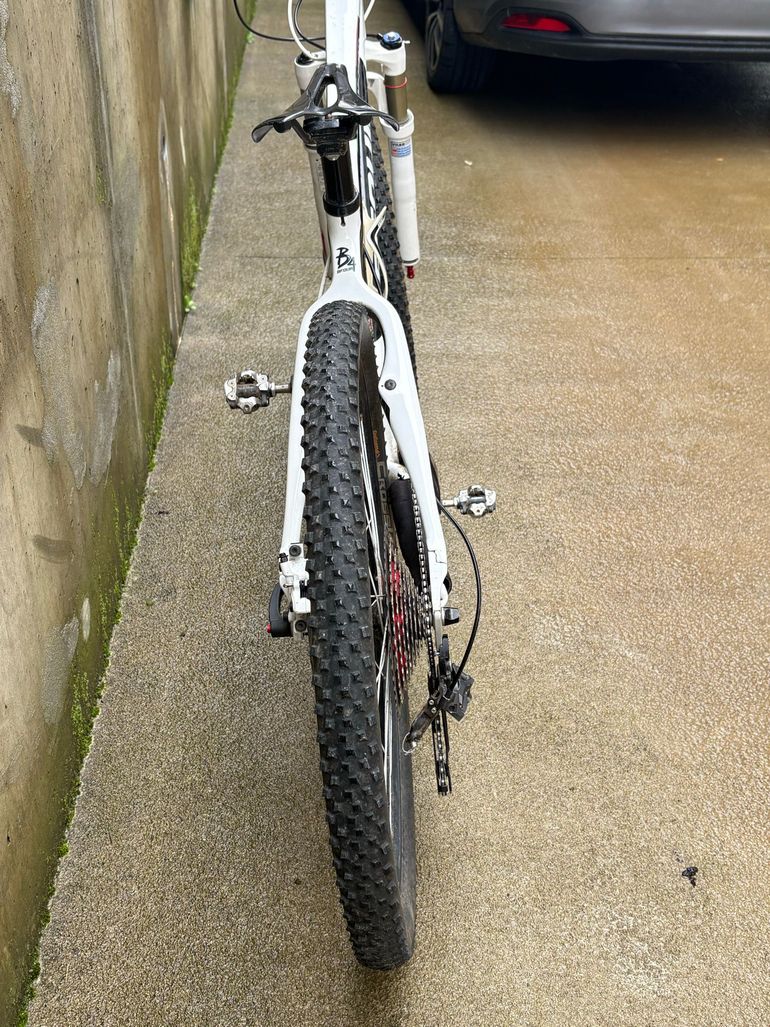 Used B4 Bfour 2015 Mountainbike, Weiß, 26 — image 4 of 6