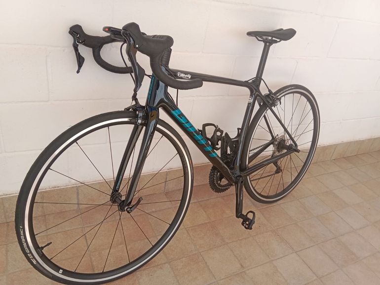 Used Giant TCR, Advanced 2 PC 2021 2021 Road & Gravel, Schwarz — image 1 of 6