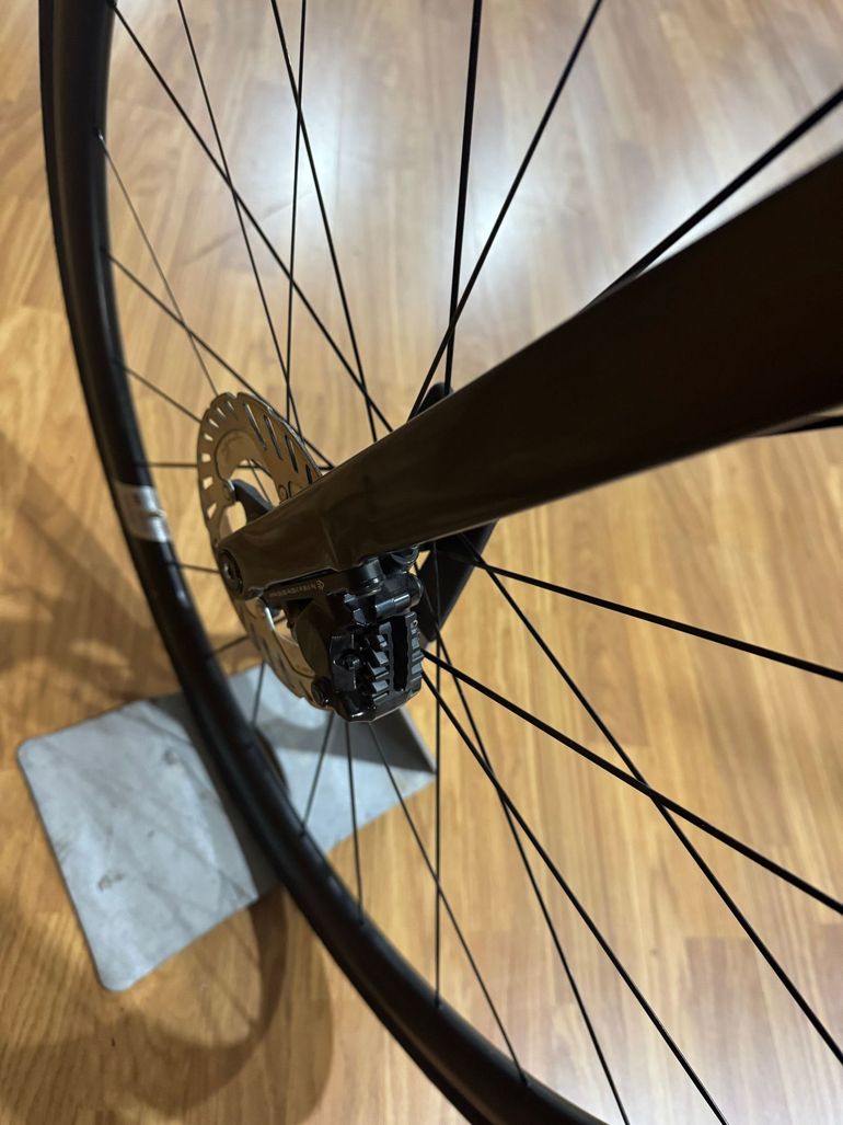 Used Isaac Shimano 105 Di2 2025 Road & Gravel — image 8 of 9
