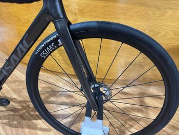 Used Isaac Shimano 105 Di2 2025 Road & Gravel — image 2 of 9
