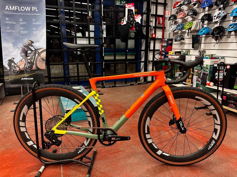 Used Megamo SILK 02 2026 2026 Road & Gravel