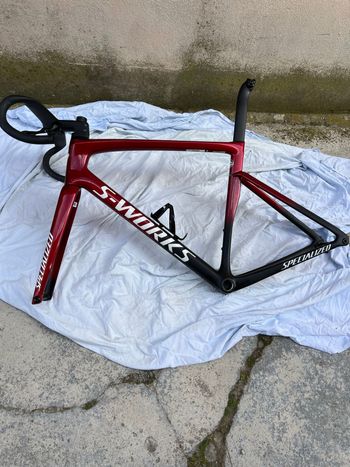 Used Specialized Tarmac Frameset 2023 Road & Gravel, Red — image 2 of 8