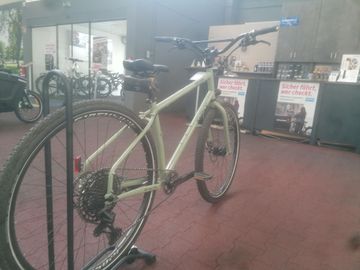 Used Surly Ghost Grappler SRAM GX Eagle 2022 Mountainbike, Green, 29 — image 3 of 3